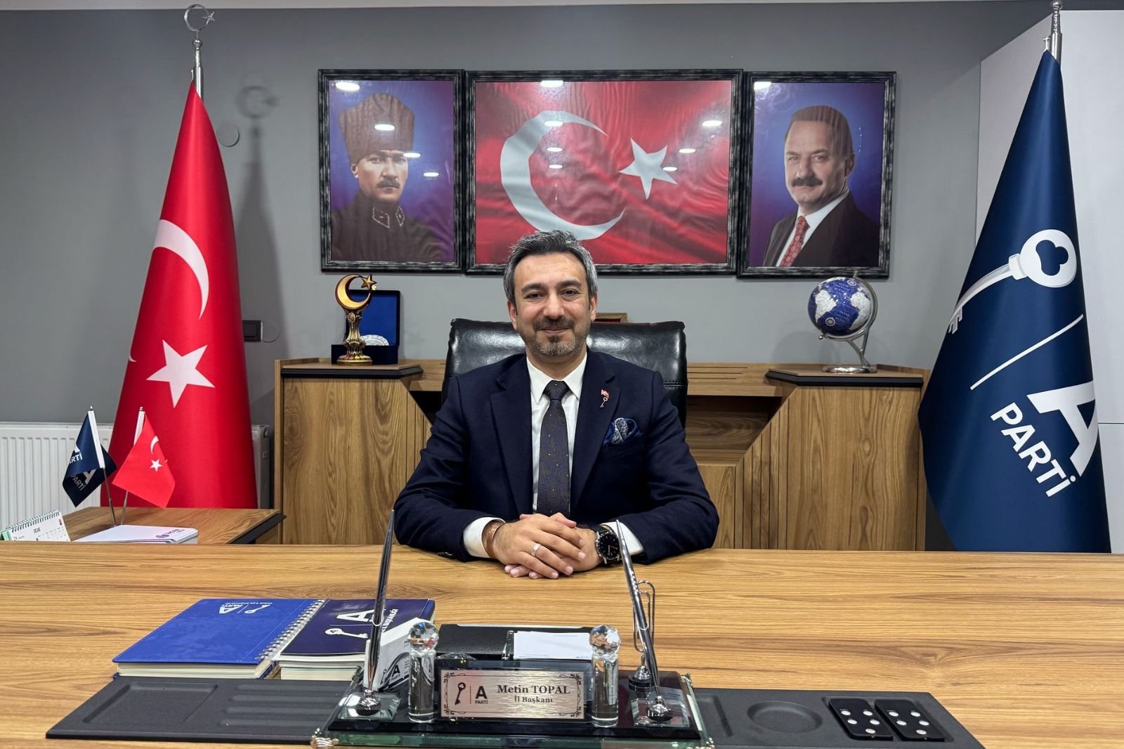 METİN TOPAL'DAN 8 MART MESAJI GELECEĞİN ANAHTARI KADINLARIMIZIN ELLERİNDE YÜKSELECEK