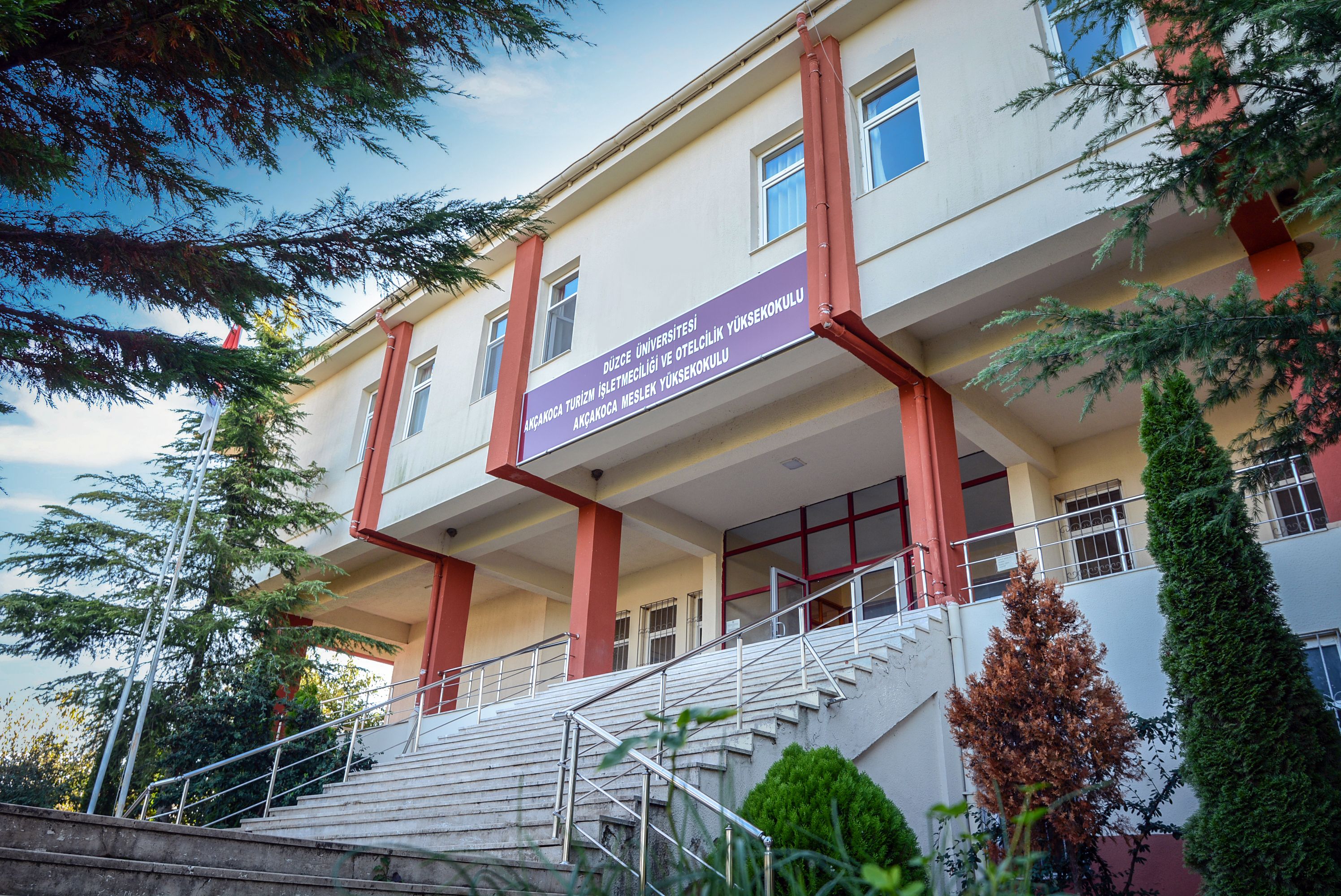 MEZUNLARINA ULUSLARARASI ALANDA ÖNEMLİ BİR AVANTAJ