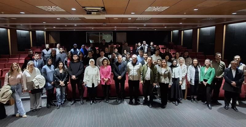 MÜDÜR UZUN, ZİRAAT FAKÜLTESİ ÖĞRENCİLERİYLE BULUŞTU