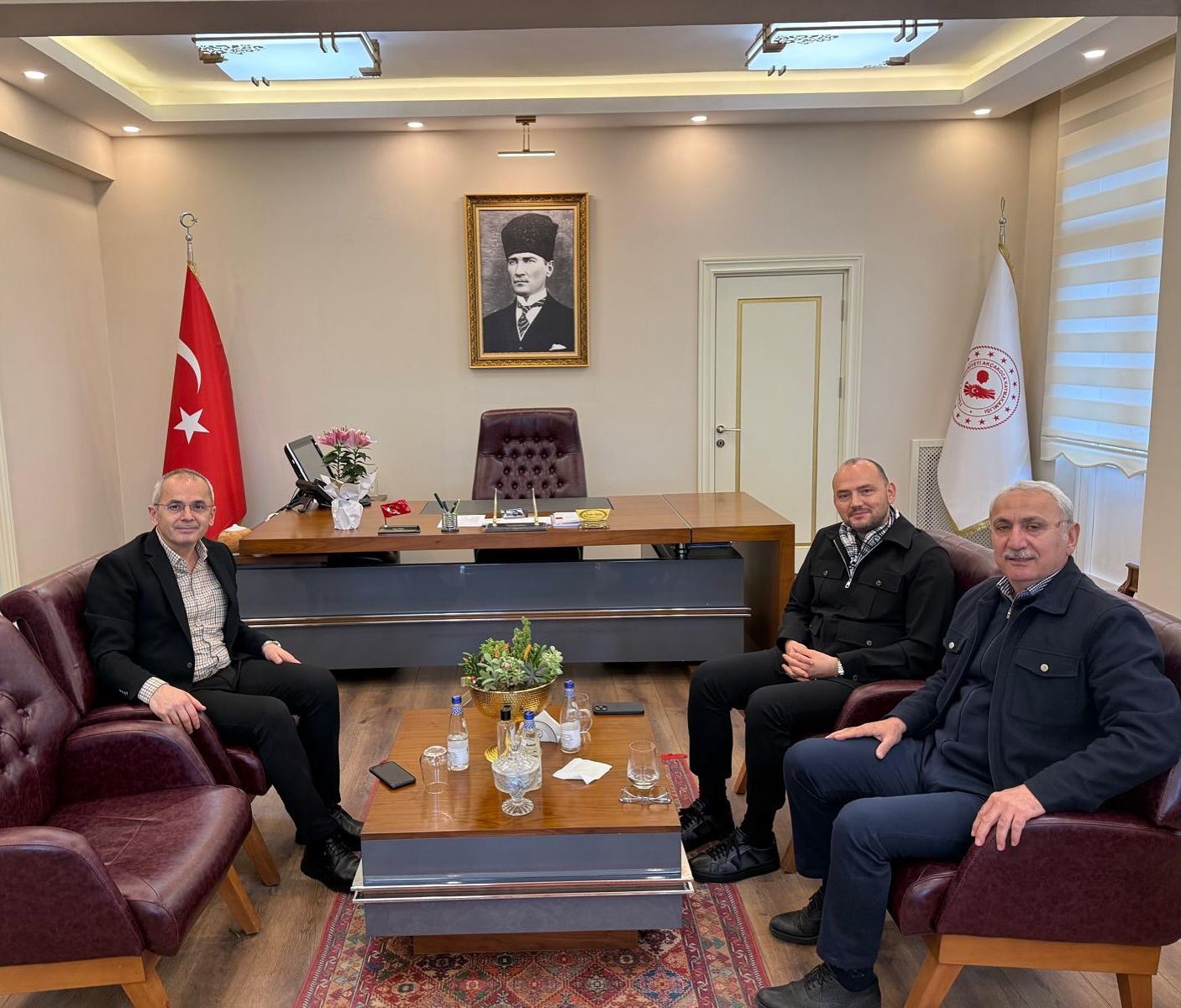 MÜSİAD GENEL BAŞKAN YARDIMCISI ÖZDEMİR'DEN AKÇAKOCA'YA ZİYARET