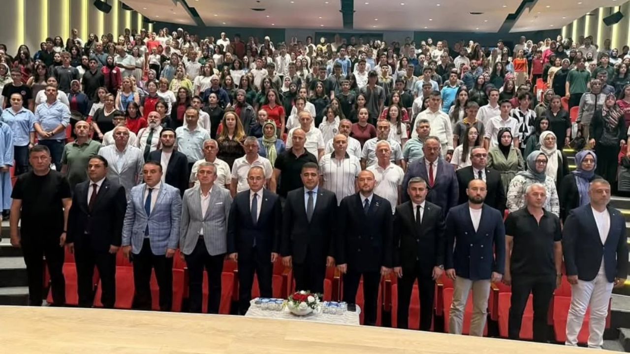 OPTİMAL VAKFI EĞİTİM DESTEK PROGRAMI AKÇAKOCA'DA HAYATA GEÇİRİLDİ