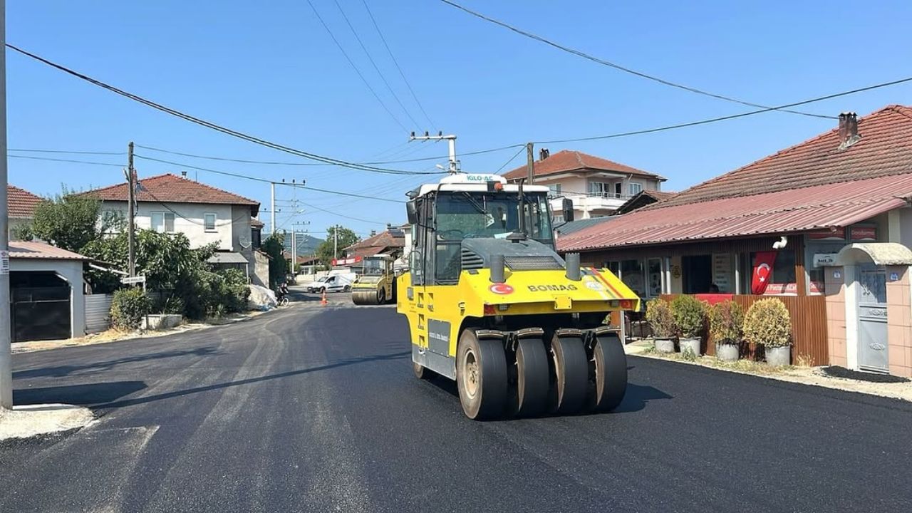 Pırpır Köyü'nde Asfalt Çalışmasıyla Ulaşım Daha Konforlu Hale Geldi