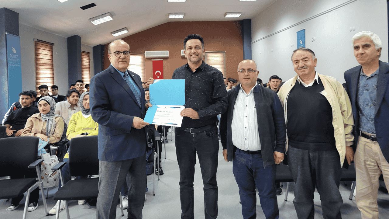 PROF. DR. ONUR DEVRES ÖĞRENCİLERLE BULUŞTU