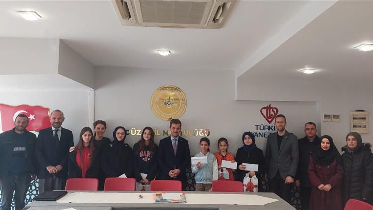 RESİM VE ŞİİR OKUMA YARIŞMASININ ÖDÜLLERİ VERİLDİ