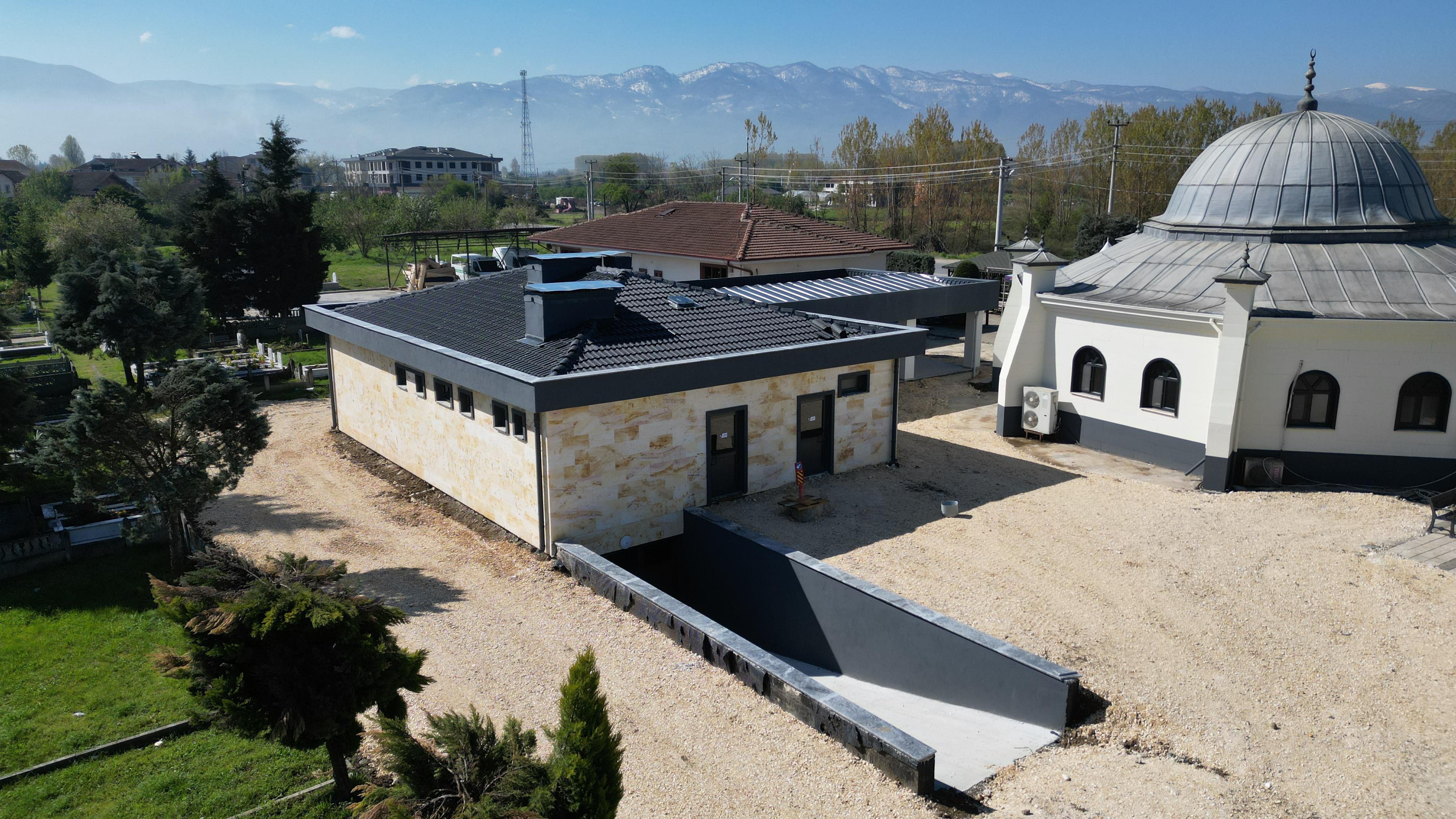 ŞEHİR MEZARLIĞINDAKİ YENİ TAZİYE ALANI VE SOSYAL TESİS TAMAMLANDI
