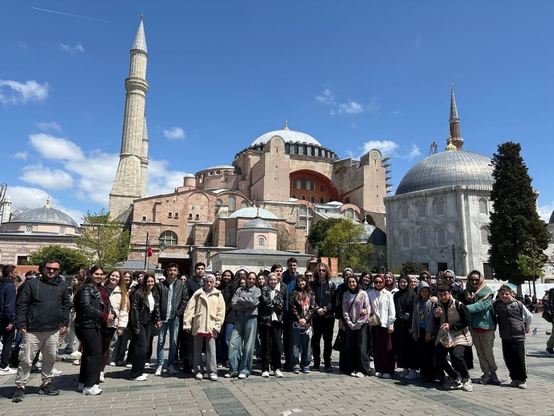 TARİH DİLE GELDİ DÜZCELİ GENÇLER İSTANBUL'DA