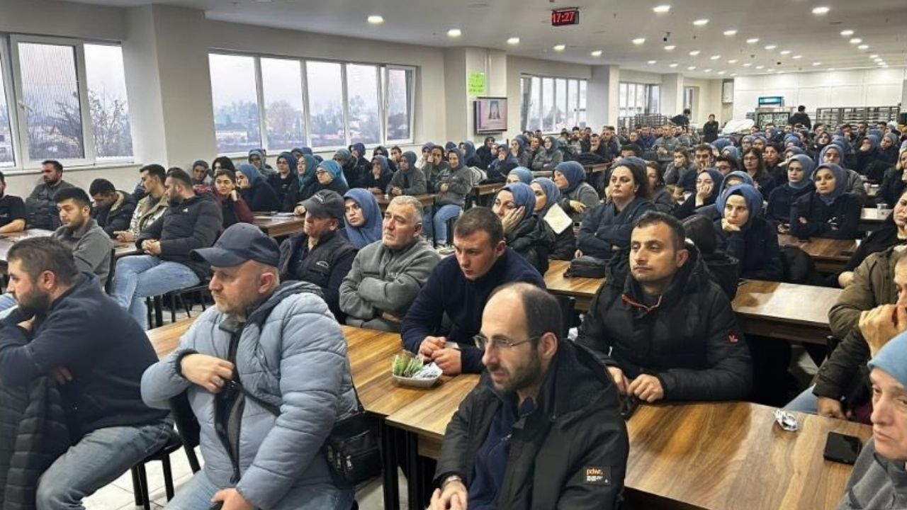 TEKNOLOJİ BAĞIMLILIĞI VE EVLİLİK ÖNCESİ EĞİTİM