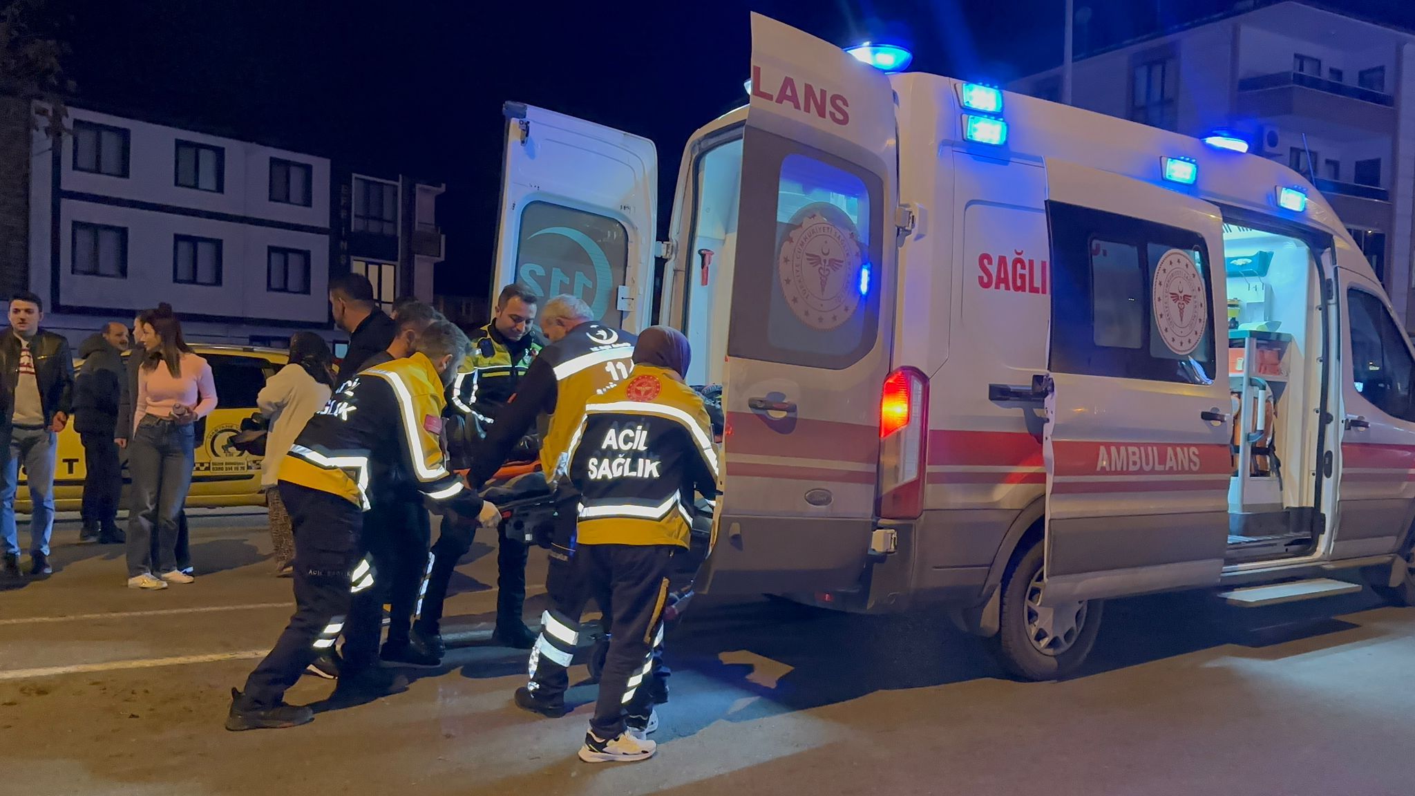 TRAFİKTE KURAL İHLALİ KAZAYA SEBEP OLDU