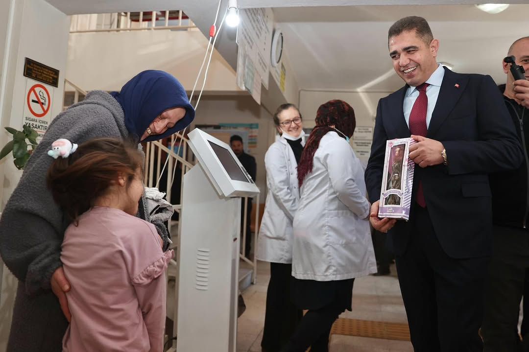 VALİ ASLAN, AİLE SAĞLIĞI MERKEZİNDE YAPILAN HİZMETLERİ YERİNDE İNCELEDİ