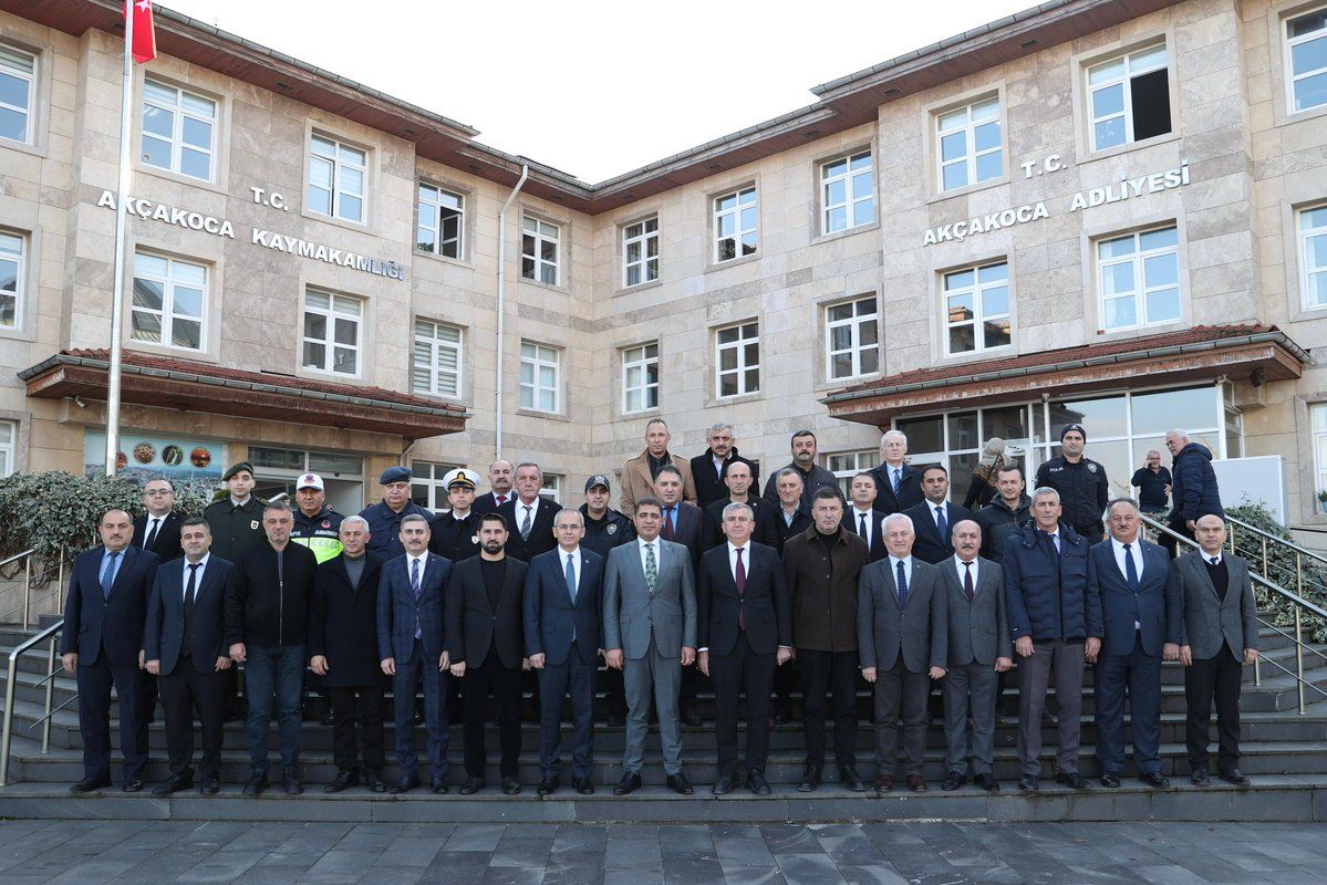 VALİ  ASLAN'DAN AKÇAKOCA'DA ZİYARET VE İNCELEMELER