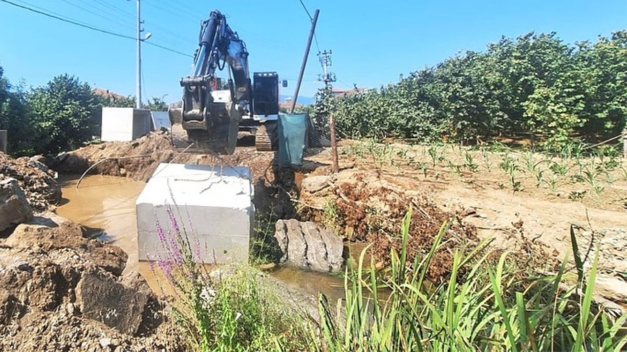 Yayakbaşı Köyü'nde Kutu Menfez Çalışmaları Tamamlandı