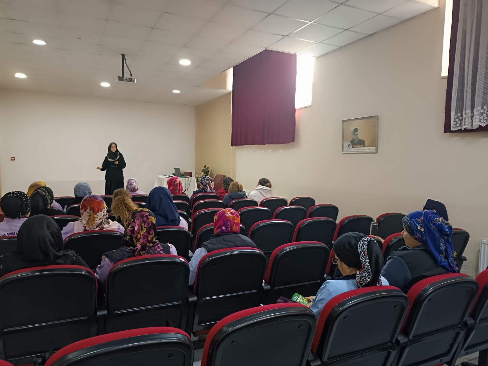 YURTTA KALAN ÖĞRENCİLERE VE PERSONELLERE KETEM BİLGİLENDİRME EĞİTİMİ VERİLDİ